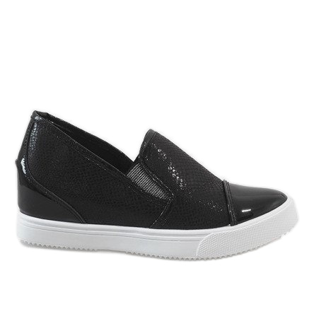 Czarne sneakersy na koturnie DD437-1