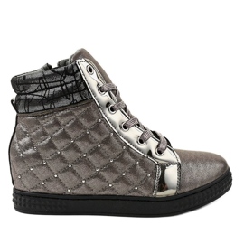 Szare lakierowane sneakersy na koturnie R468-3