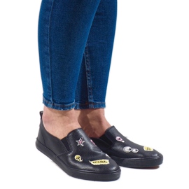 Czarne trampki z nadrukami G82-3