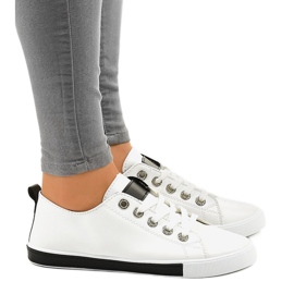 Białe klasyczne tenisówki 1016 czarne