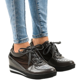 Szare siatkowane sneakersy na koturnie TL-29