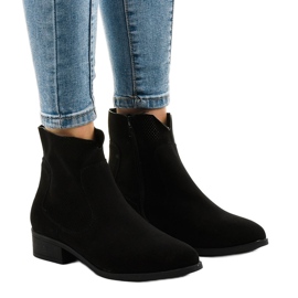 Czarne botki kowbojki 22M