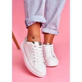 SEA Białe sportowe buty ze srebrnym zapiętkiem LA85 szare