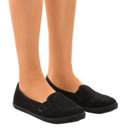 Czarne wsuwane tenisówki ażurowe HJ1709