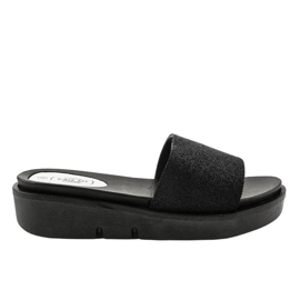 Czarne klapki błyszczące E3969