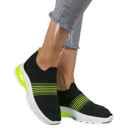 Czarno-zielone obuwie sportowe wsuwane 8087-SP czarne