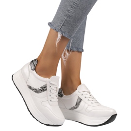 Białe obuwie sportowe sneakersy BK-20