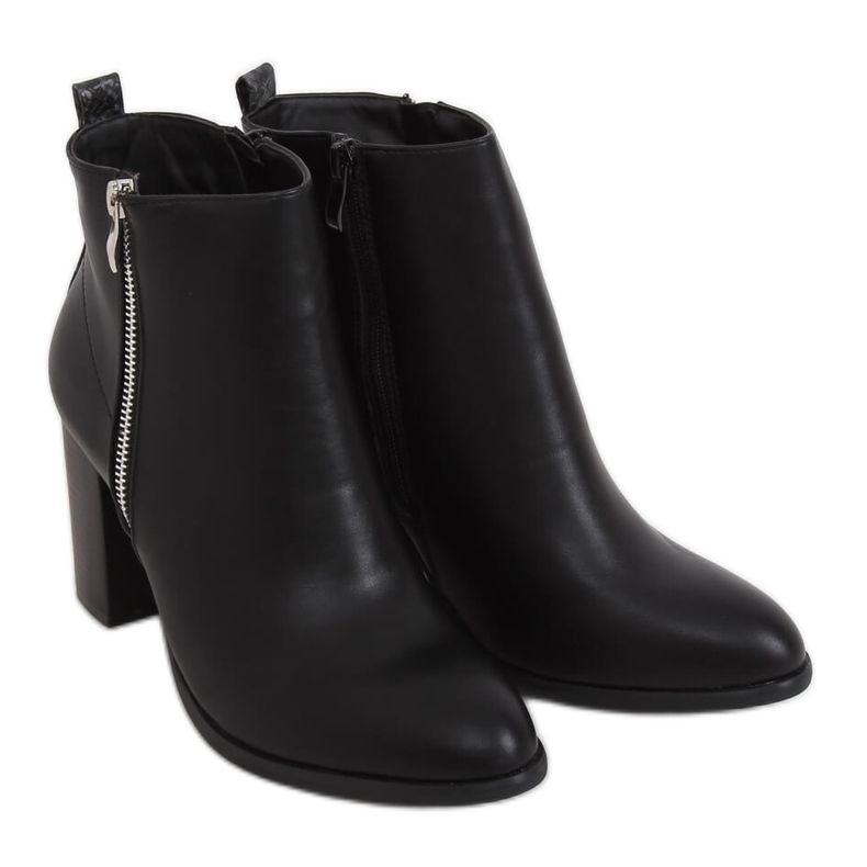 Botki na obcasie klasyczne czarne 688-A21 Black