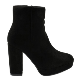 Czarne zamszowe botki na słupku Skye
