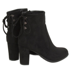 Botki na obcasie klasyczne czarne 6782-1 Black