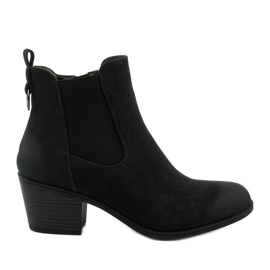 Czarne zamszowe botki na słupku Tarrenscribe