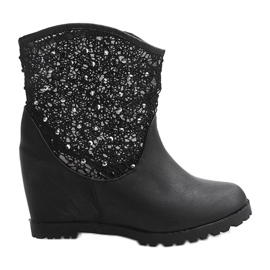 Ażurowe botki na koturnie 7010 -16 Czarny czarne