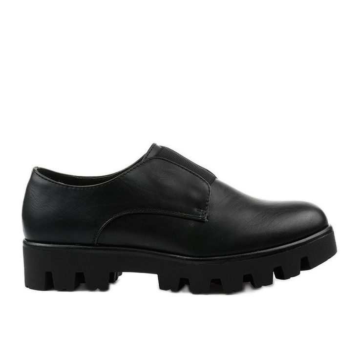 Czarne półbuty wsuwane gumka Celadella