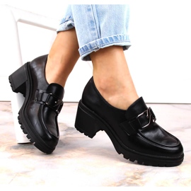 Półbuty mokasyny na słupku i platformie czarne Vinceza 10921 1