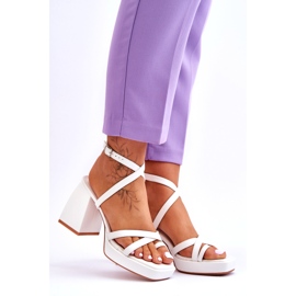 Modne Sandały Na Obcasie I Platformie Białe Secret Rose 6