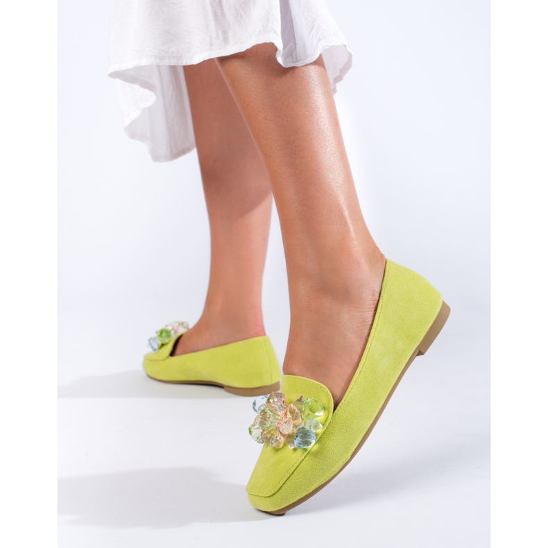 Zamszowe zielone mokasyny z kryształkami Shelovet 1