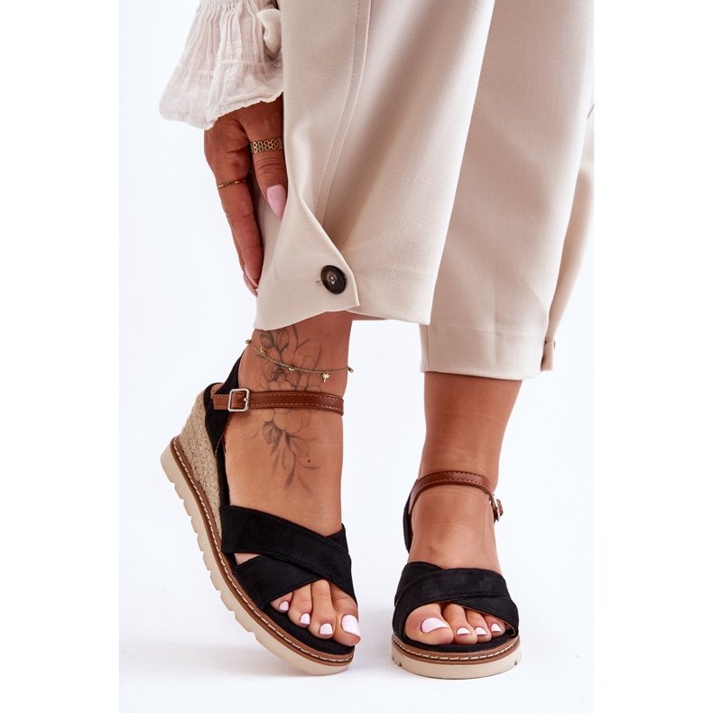 Lekkie Zamszowe Sandały Na Koturnie Czarne Celine 1