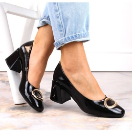 Lakierowane czółenka na ozdobnym obcasie Vinceza W JAN179C czarne 1