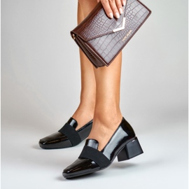 La.Fi Lakierowane czółenka na niskim obcasie czarne 1