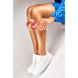 Białe klasyczne sneakersy Emili 1