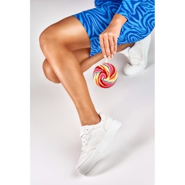 Białe klasyczne sneakersy Emili 2