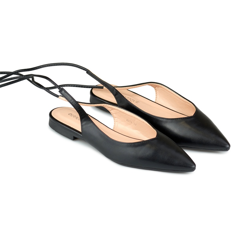 Czarne wiązane baleriny 2