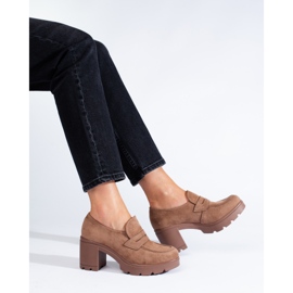 W. Potocki Ciemnobeżowe półbuty na obcasie Potocki beżowy 1