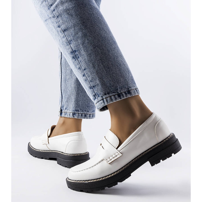 Białe półbuty ze skórzana wkładką Biddie 1