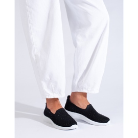 Czarne materiałowe buty wsuwane slip on z ćwiekami Shelovet 2