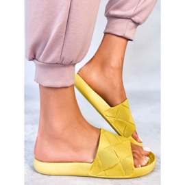 Klapki gumowe Lottner Green żółte 2