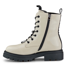 Lakierowane beżowe workery damskie Carole beżowy 1