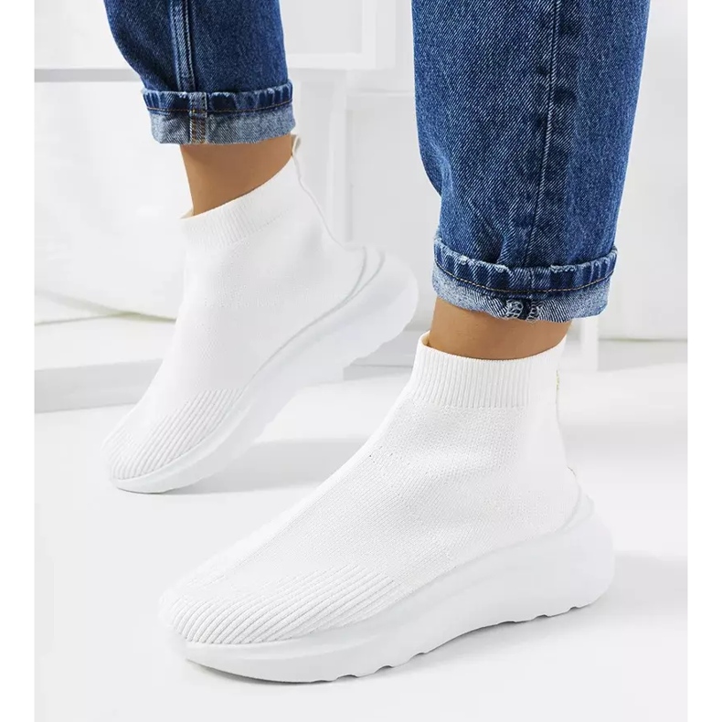 Białe wysokie sneakersy Jennifer 1