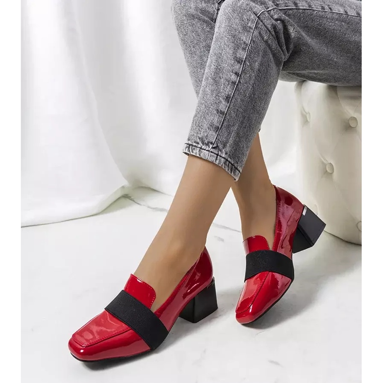 Czerwone lakierowane półbuty na słupku Tammy 2