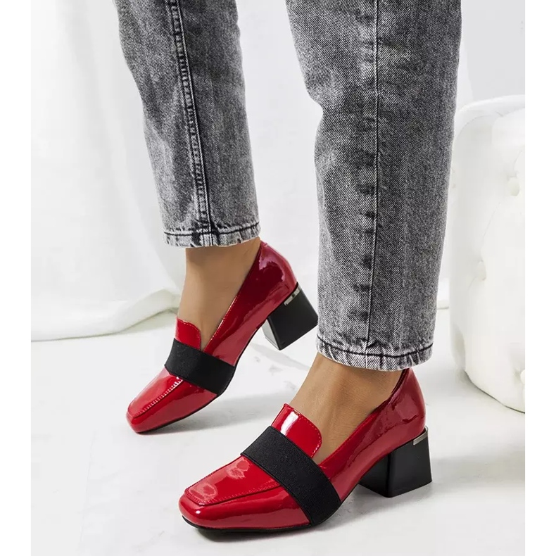 Czerwone lakierowane półbuty na słupku Tammy 1