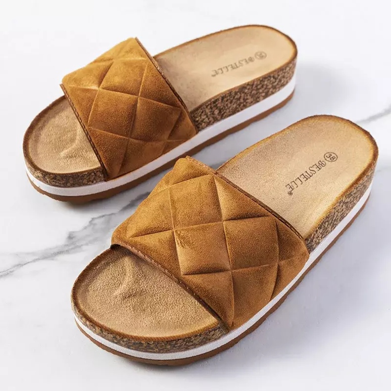 BM Brązowe klapki na korkowej podeszwie Galts 1