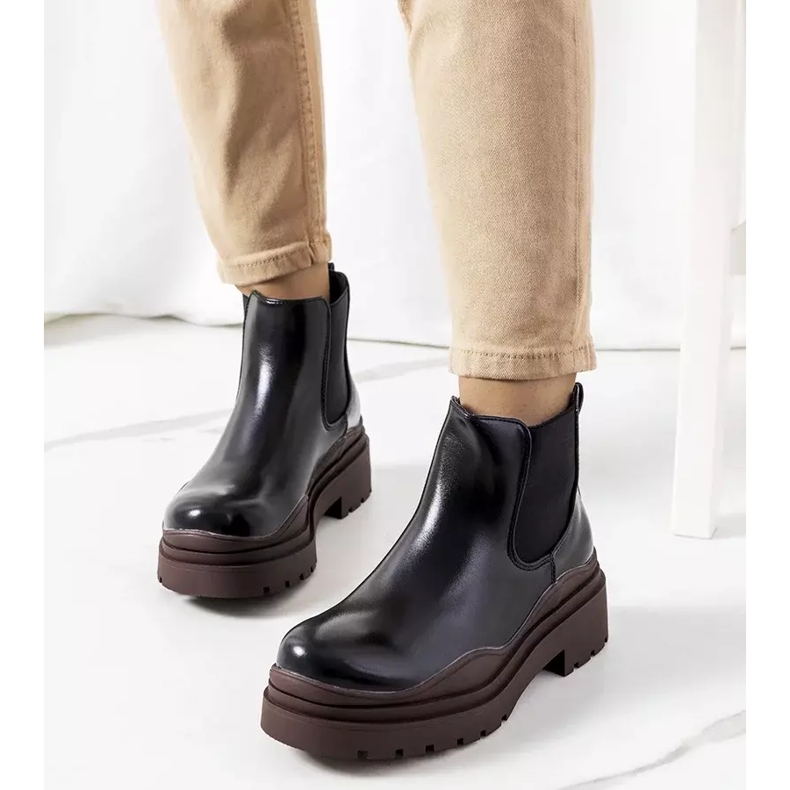 Czarne botki na brązowej platformie Gaffney 1