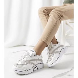 Białe sneakersy Adavale 2