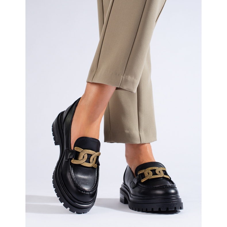 Czarne damskie mokasyny na grubej platformie Shelovet 1
