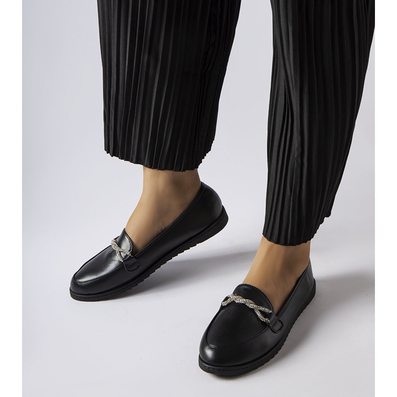 Czarne mokasyny z cyrkoniami Paola 1