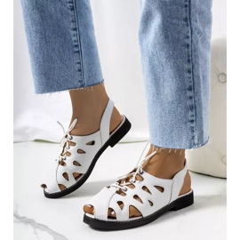 Białe sandałki wiązane Vlis 1