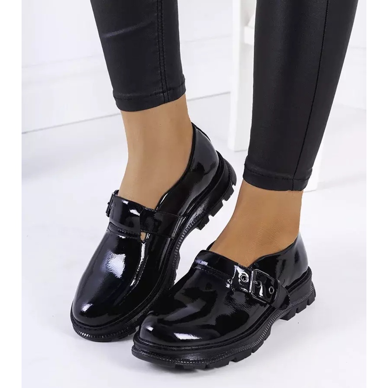 BM Czarne lakierowane półbuty ze sprzączką Ancel 1