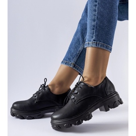 Czarne półbuty Kelly 1