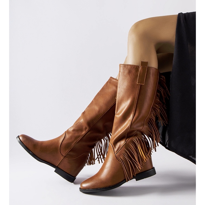 Brązowe kozaki na krytej koturnie Giorgia 1