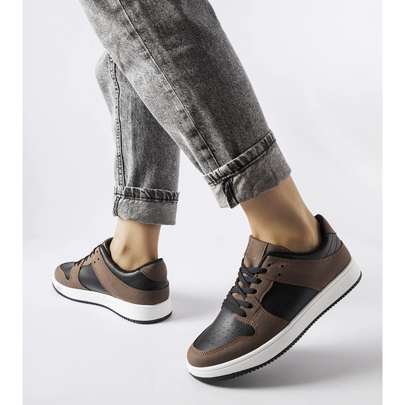 Inna Brązowo-czarne sneakersy Jacqueline brązowe 1