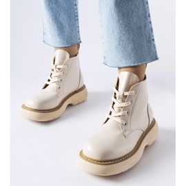 Beżowe workery na grubej platformie Sacco beżowy 1