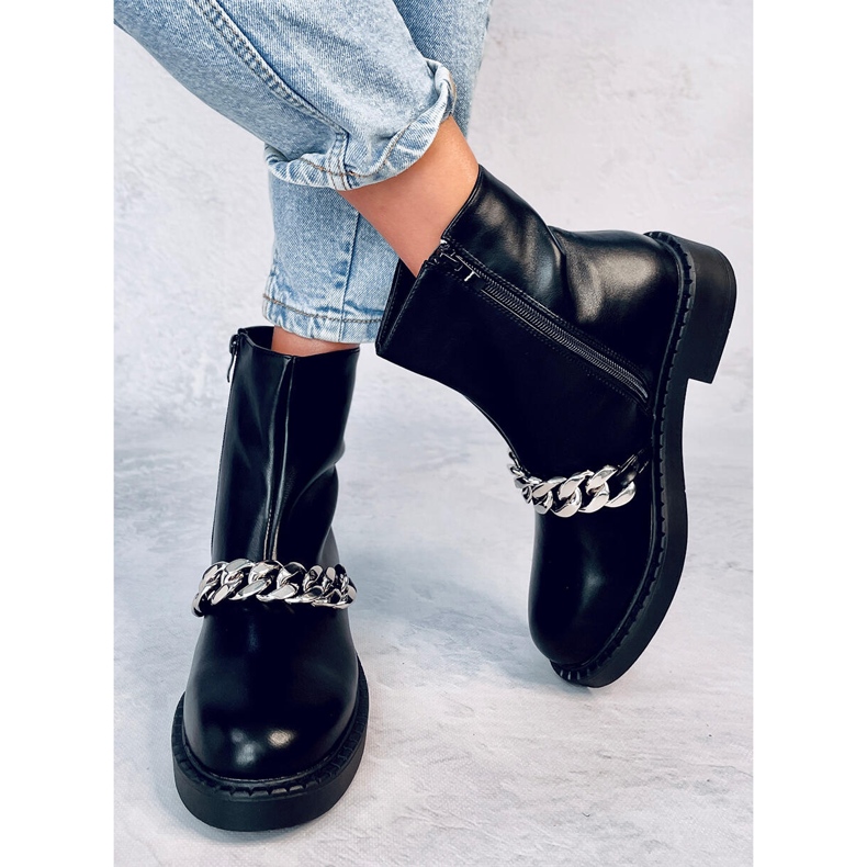 Botki damskie z łańcuszkiem Foster Black czarne 1