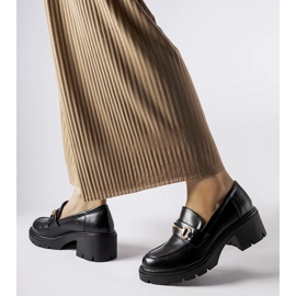 Czarne półbuty na obcasie Fabrizio 1