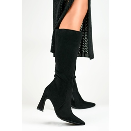 Czarne kozaki damskie pod kolano na słupku 1