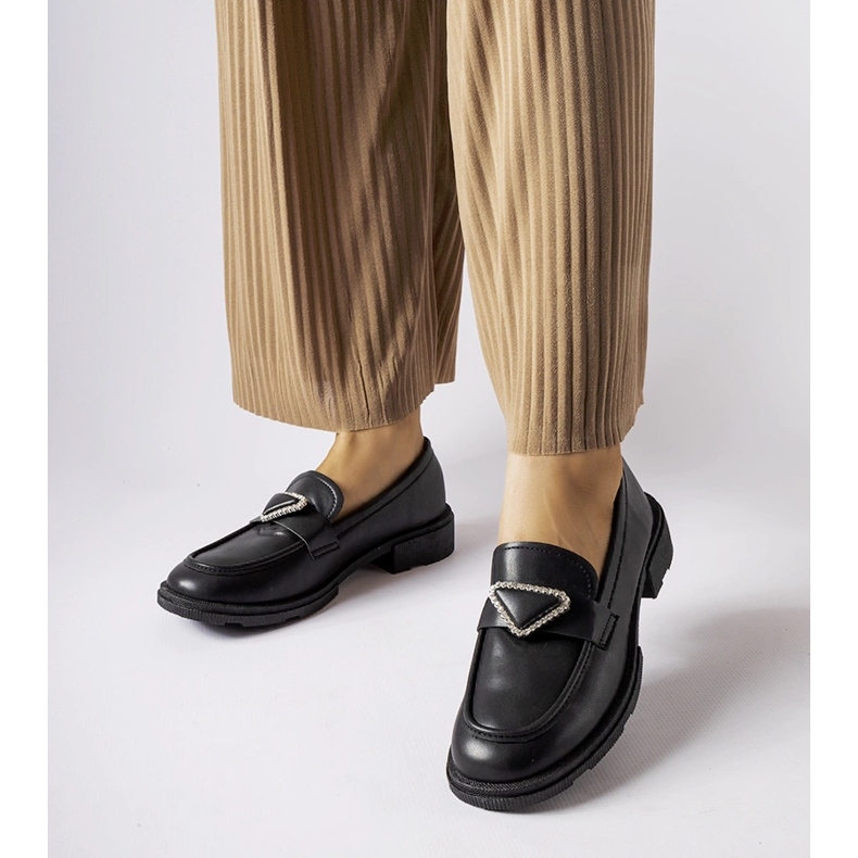 Czarne mokasyny zdobione cyrkoniami Marsilius 1