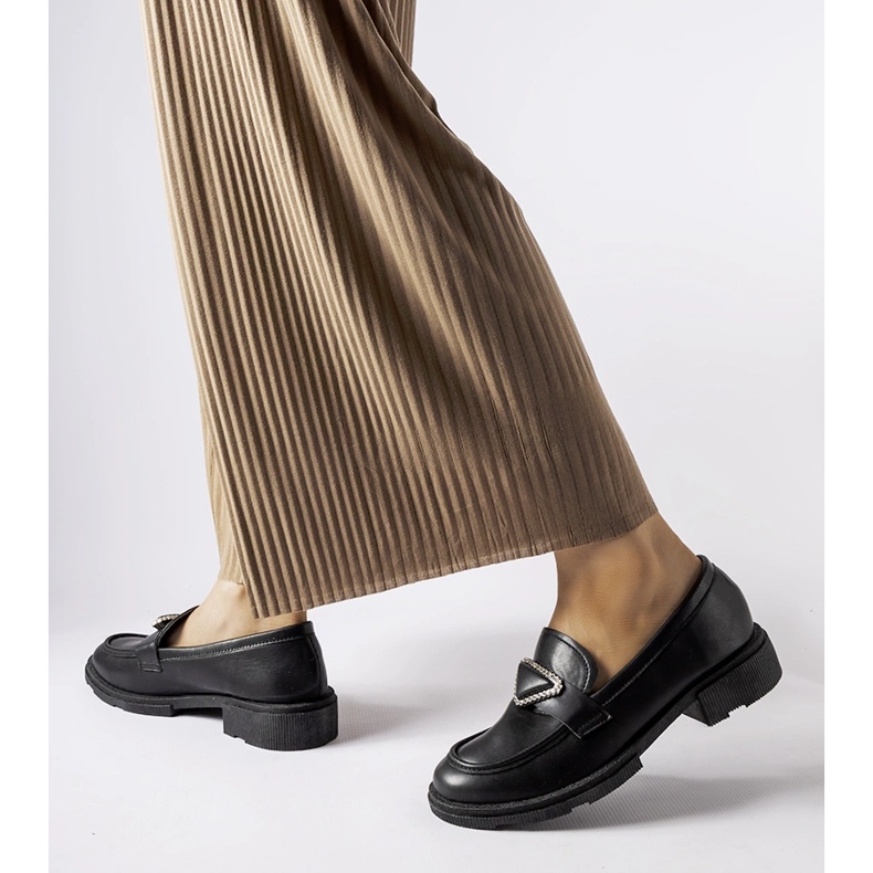 Czarne mokasyny zdobione cyrkoniami Marsilius 2